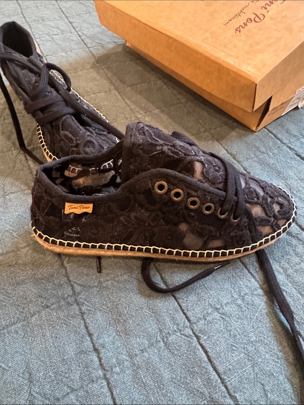 Toni Pons Navy/Black Lace Espadrille Sneakers
